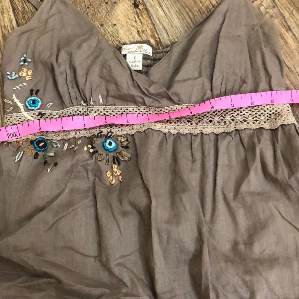 Embroidered Tank - Picture 3 of 3